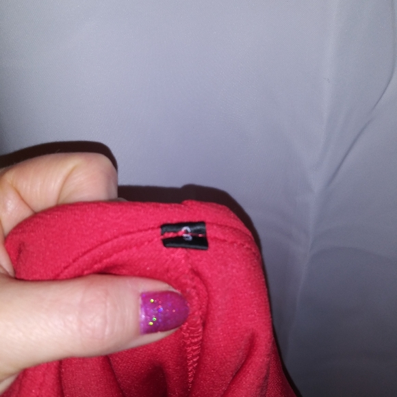 Mini Off Shoulder Red Party Dress - Picture 3 of 3